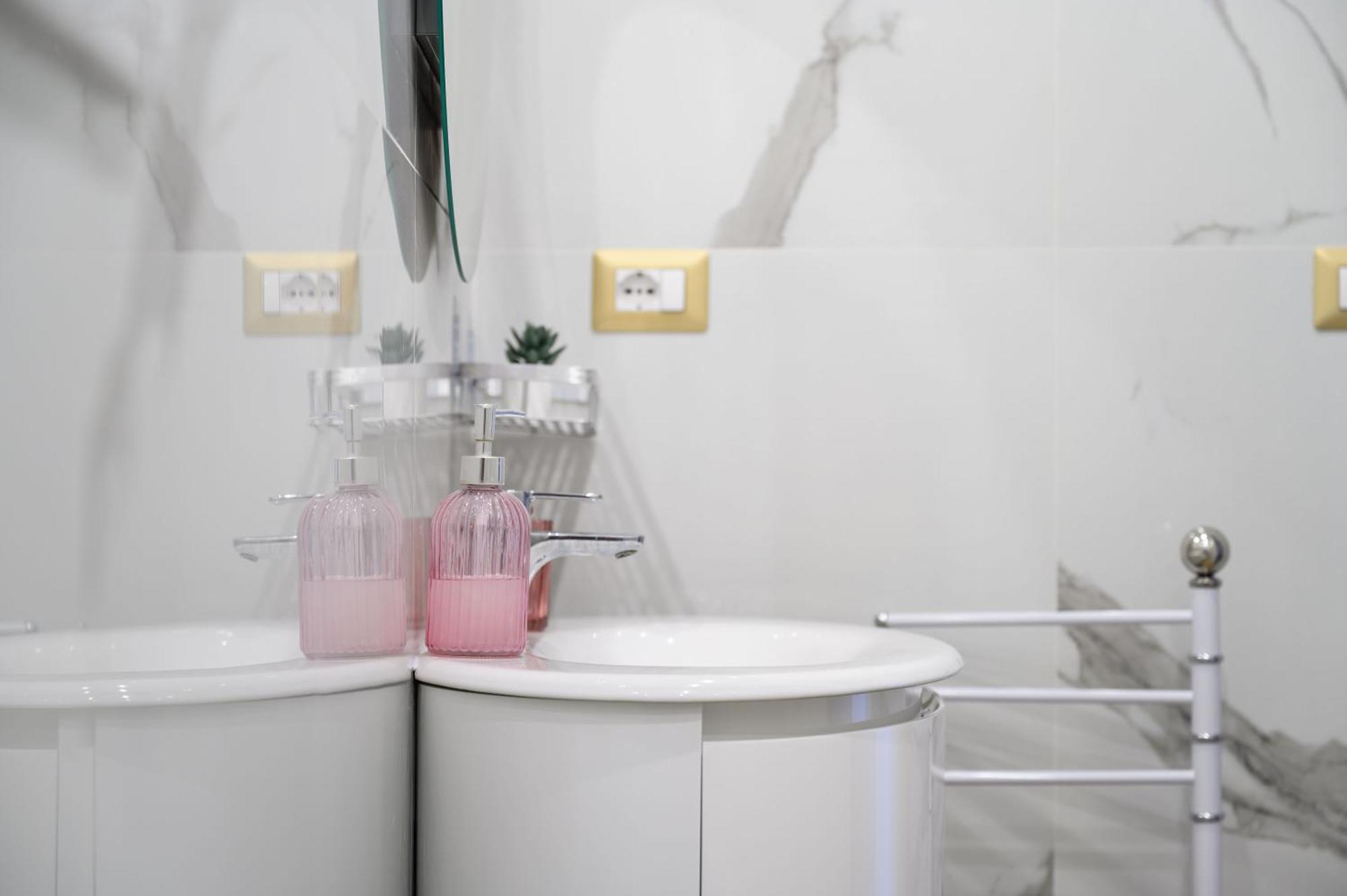 Casa Vacanze Maddalena - Palazzetto Sul Lago - Diamante Rosa Marta Luaran gambar