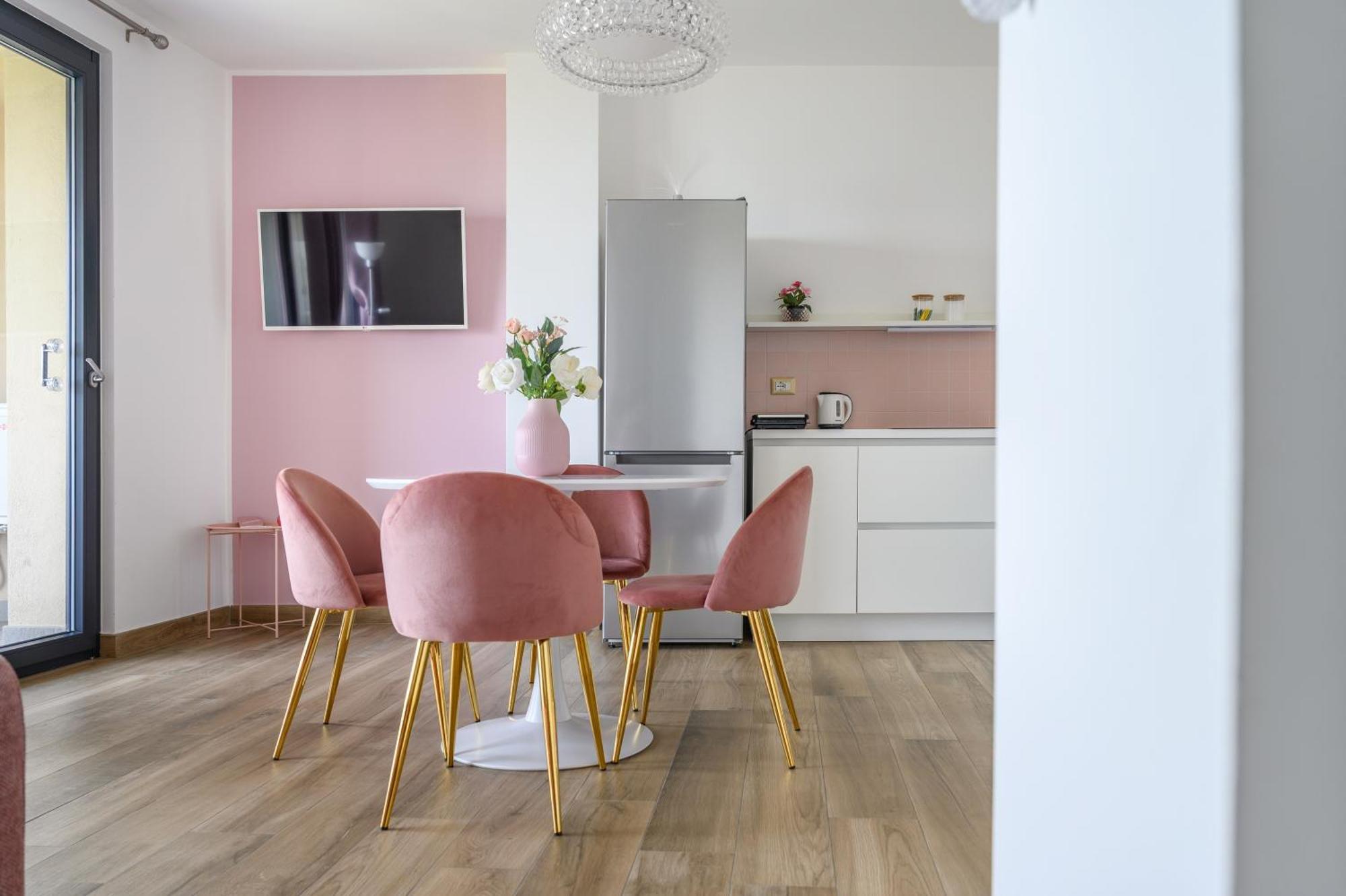 Casa Vacanze Maddalena - Palazzetto Sul Lago - Diamante Rosa Marta Luaran gambar