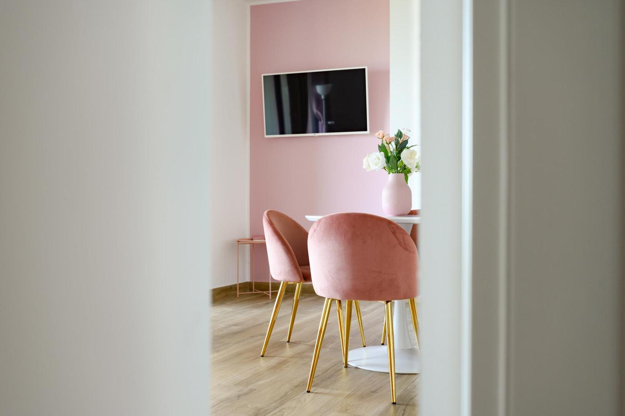 Casa Vacanze Maddalena - Palazzetto Sul Lago - Diamante Rosa Marta Luaran gambar